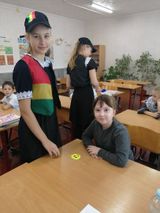 В рамках областного профилактического мероприятия "Безопасные осенние дороги" в МБОУ Селивановская СОШ прошла акция "Засветись в темноте" с участием школьного отряда ЮИД "Светофор".